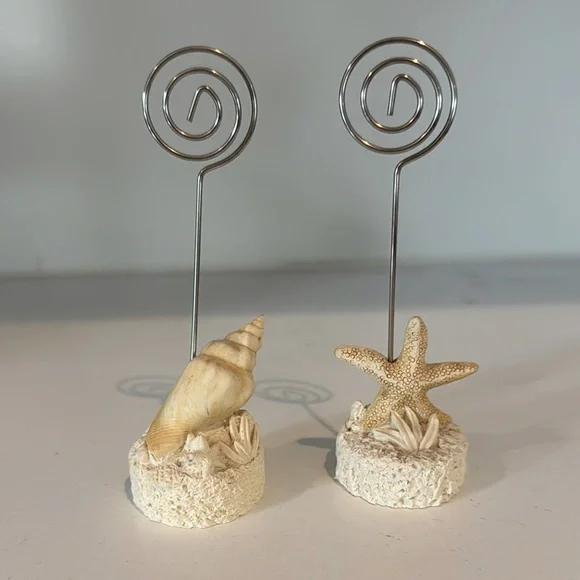 Beach-Themed Photo Holder Holders with Shell and Starfish placecard resin - Picture 1 of 3